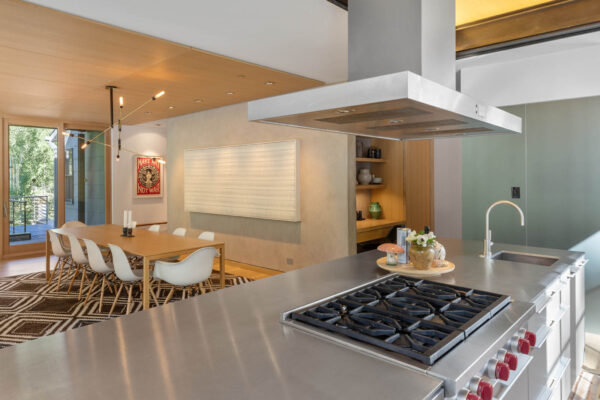 KitchenDiningC12A8100