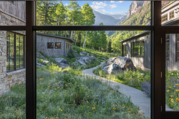 SecondaryEntryMudroomC12A6698